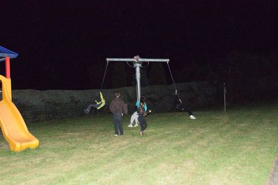 ... am Dorfgemeinschaftshaus ...