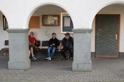 ... und warteten, bis sie kamen.