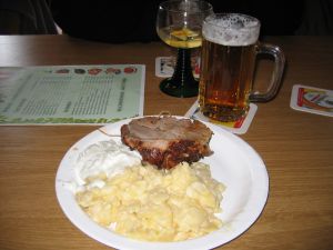 Nachdem unsere Seele soweit gestärkt war, verlangte unser Körper entsprechendes.