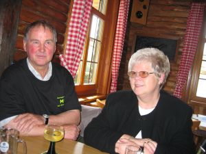 ... in der - zu einer zünftigen Maiwanderung passend - auch Maibowle angeboten wurde.