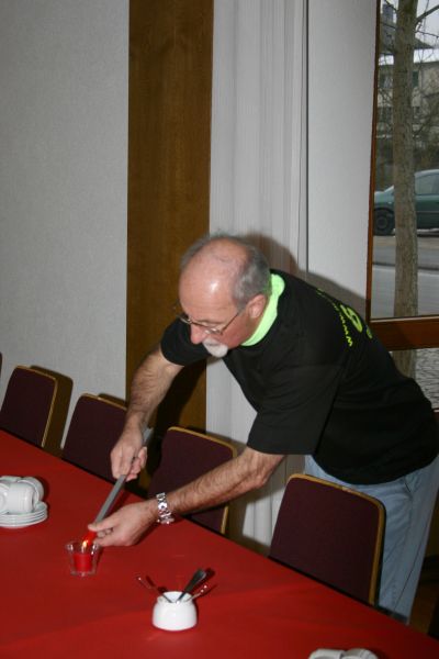 und alles sauber und ordentlich richtet,