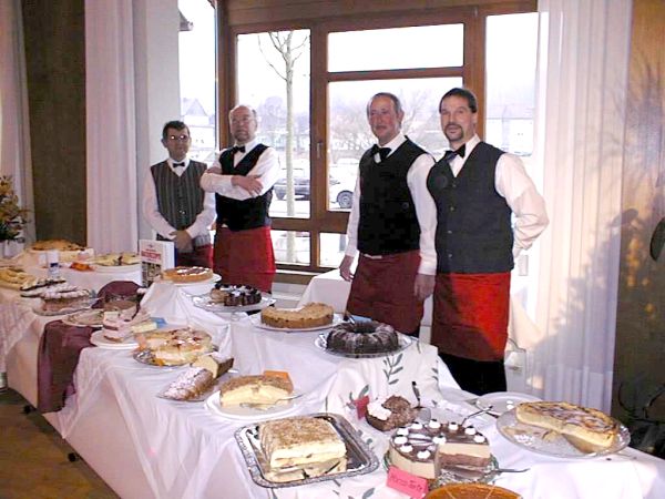 dann ist man bereit zum Empfang der Gäste; 