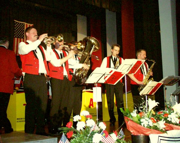 Ja und in 2002 haben wir uns bereits auf den Weg nach Amerika gemacht.