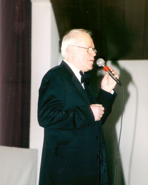 und unser Bruno sang aus Leibeskräften.