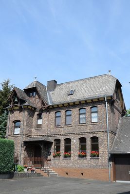 ... Das ehemalige Schul- und Gebetshaus im Hugenottendorf Greifenthal, ...